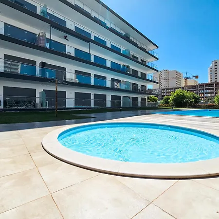 Rocha Jade Апартаменты *