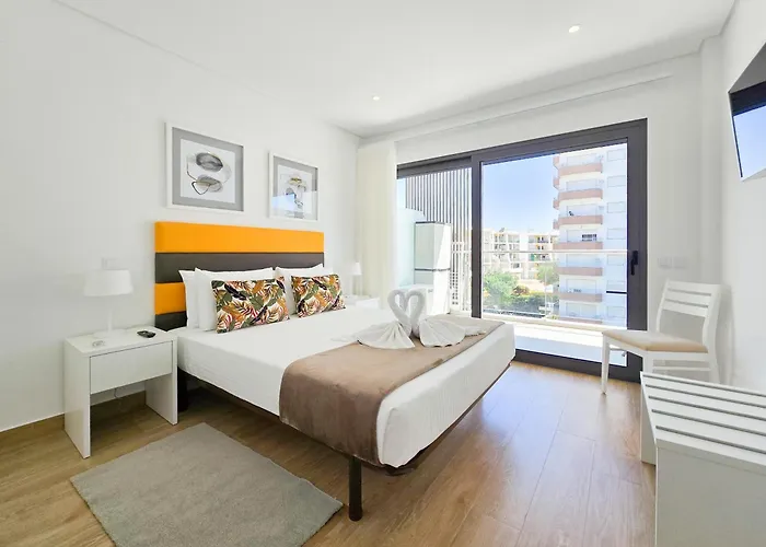 Rocha Jade Портиман