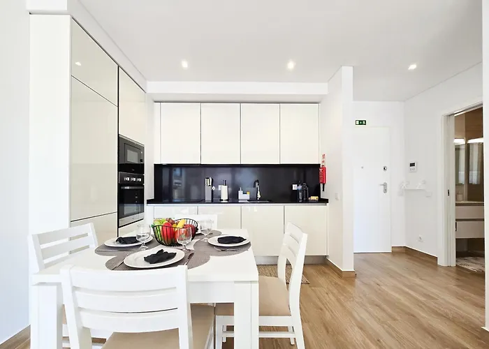 Апартаменты Rocha Jade Портиман