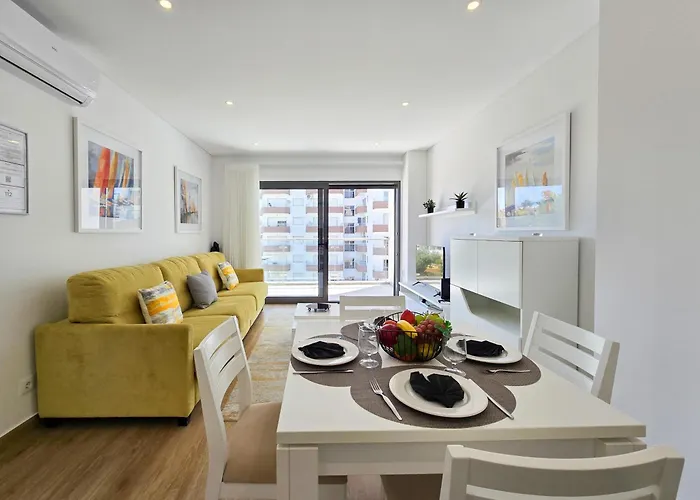 Rocha Jade Портиман