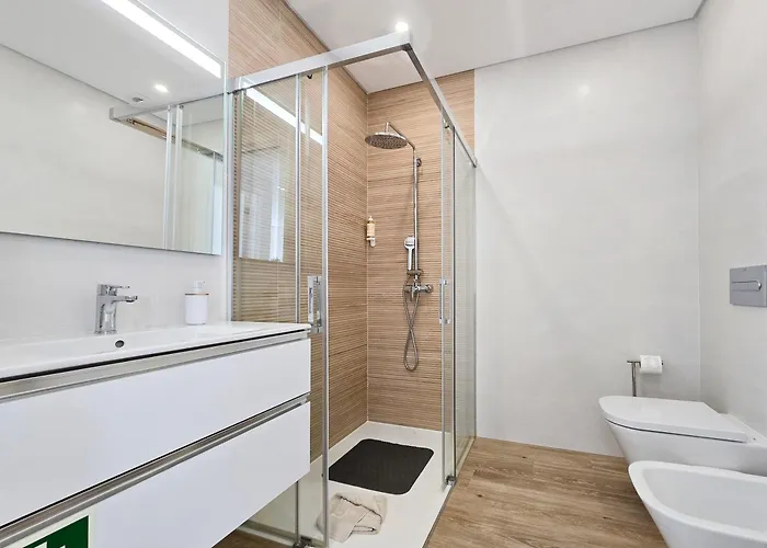 Апартаменты Rocha Jade Портиман