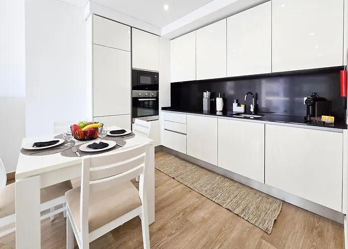 Rocha Jade Апартаменты Портиман