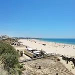Rocha Jade דירה